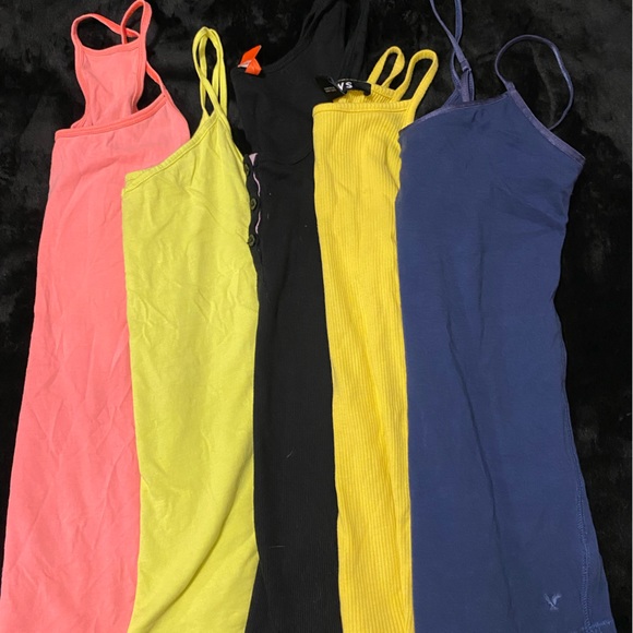 Tank tops - Picture 1 of 1